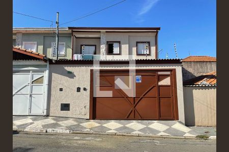 Casa à venda com 110m², 2 quartos e 2 vagas Casa à venda com 110m², 2 quartos e 2 vagasFachada + Placa