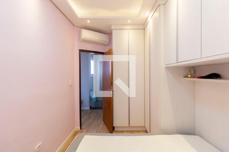 Casa à venda com 110m², 2 quartos e 2 vagas Casa à venda com 110m², 2 quartos e 2 vagasQuarto