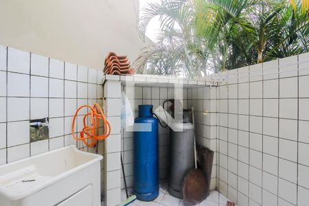 Casa de condomínio à venda com 130m², 3 quartos e 2 vagas Casa de condomínio à venda com 130m², 3 quartos e 2 vagasÁrea de Serviço