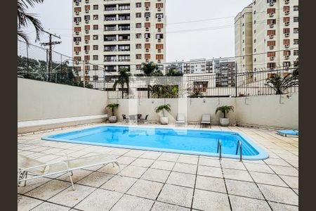 Casa de condomínio à venda com 130m², 3 quartos e 2 vagas Casa de condomínio à venda com 130m², 3 quartos e 2 vagasÁrea comum - Piscina