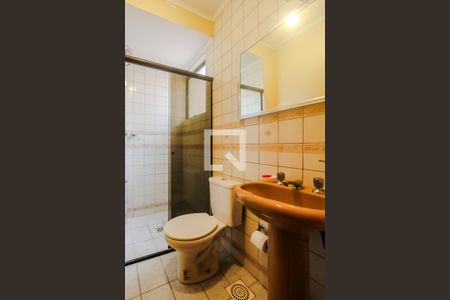 Casa de condomínio à venda com 130m², 3 quartos e 2 vagas Casa de condomínio à venda com 130m², 3 quartos e 2 vagasBanheiro social