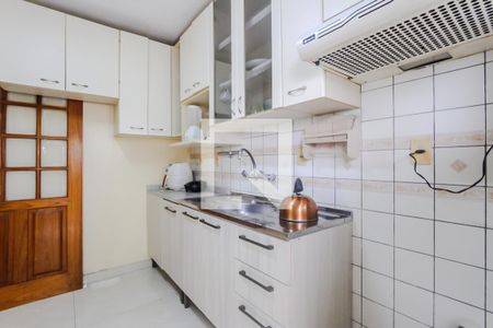 Casa de condomínio à venda com 130m², 3 quartos e 2 vagas Casa de condomínio à venda com 130m², 3 quartos e 2 vagasCozinha