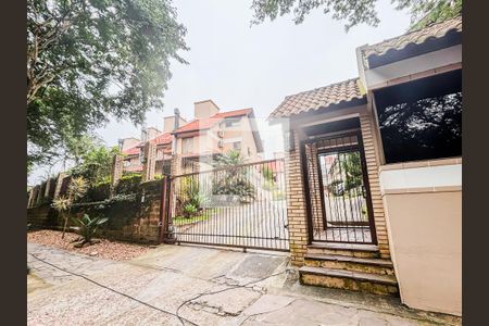 Casa de condomínio à venda com 130m², 3 quartos e 2 vagas Casa de condomínio à venda com 130m², 3 quartos e 2 vagasFachada