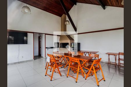 Casa de condomínio à venda com 130m², 3 quartos e 2 vagas Casa de condomínio à venda com 130m², 3 quartos e 2 vagasÁrea comum - Salão de festas