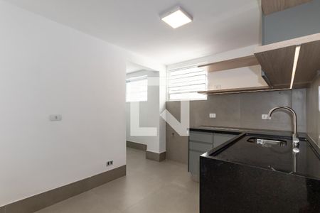 Apartamento para alugar com 81m², 2 quartos e 2 vagas Apartamento para alugar com 81m², 2 quartos e 2 vagasCozinha