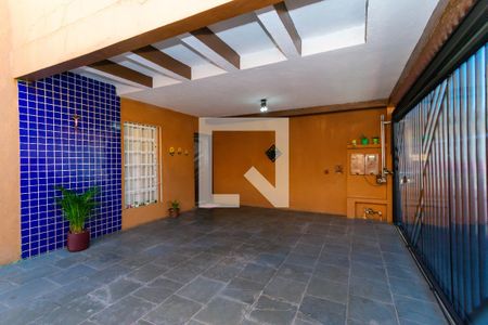 Casa à venda com 150m², 3 quartos e 4 vagas Casa à venda com 150m², 3 quartos e 4 vagasGaragem