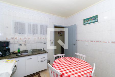 Casa à venda com 150m², 3 quartos e 4 vagas Casa à venda com 150m², 3 quartos e 4 vagasCozinha