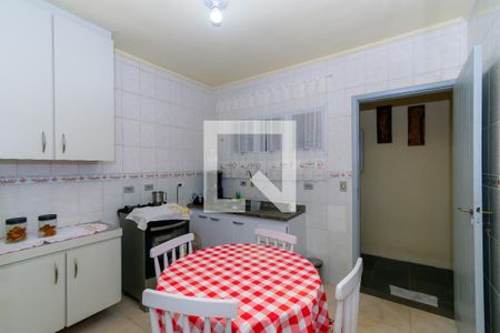 Casa à venda com 150m², 3 quartos e 4 vagas Casa à venda com 150m², 3 quartos e 4 vagasCozinha