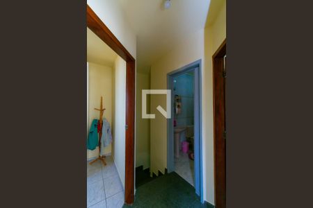 Casa à venda com 150m², 3 quartos e 4 vagas Casa à venda com 150m², 3 quartos e 4 vagasCorredor