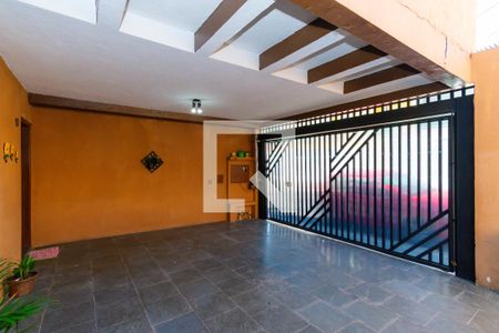 Casa à venda com 150m², 3 quartos e 4 vagas Casa à venda com 150m², 3 quartos e 4 vagasGaragem