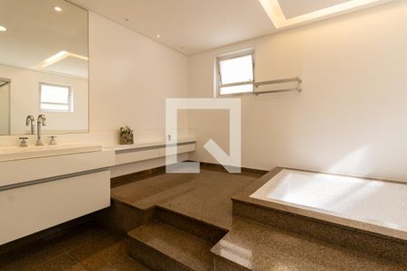 Apartamento para alugar com 140m², 3 quartos e 2 vagasBanheiro da Suíte 1