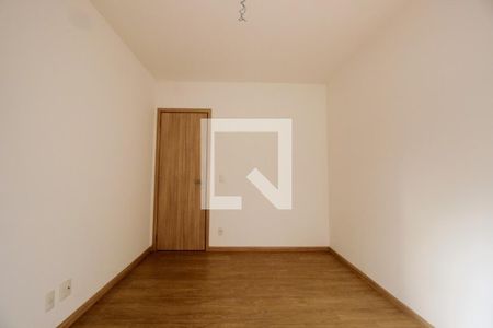 Quarto de apartamento à venda com 3 quartos, 182m² em Buritis, Belo Horizonte