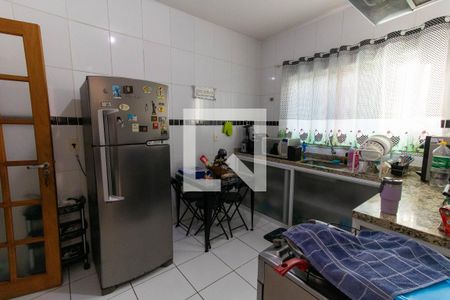 Casa à venda com 325m², 4 quartos e 2 vagasCozinha