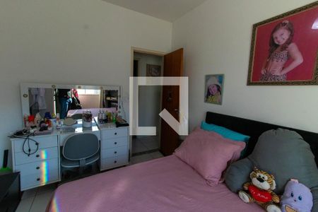 Casa à venda com 325m², 4 quartos e 2 vagasQuarto 2