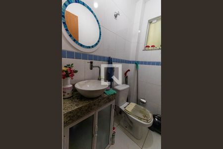 Casa à venda com 325m², 4 quartos e 2 vagasBanheiro Social 1