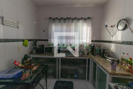 Casa à venda com 325m², 4 quartos e 2 vagasCozinha