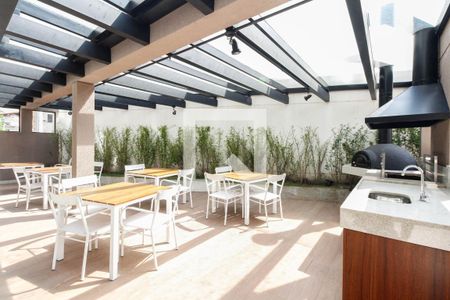 Apartamento à venda com 73m², 2 quartos e 2 vagasCondomínio - Churrasqueira 