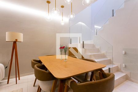 Sala de casa à venda com 3 quartos, 180m² em Vila Carrao, São Paulo