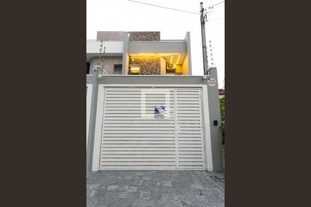 Casa à venda com 180m², 3 quartos e 1 vagaFachada