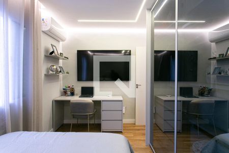 Quarto 1 de casa à venda com 3 quartos, 180m² em Vila Carrao, São Paulo