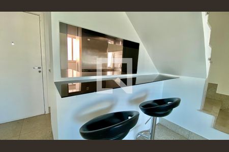 Cozinha de apartamento à venda com 2 quartos, 170m² em Belvedere, Belo Horizonte