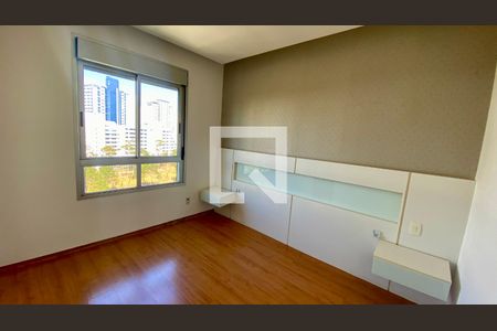 Quarto Suíte de apartamento à venda com 2 quartos, 170m² em Belvedere, Belo Horizonte