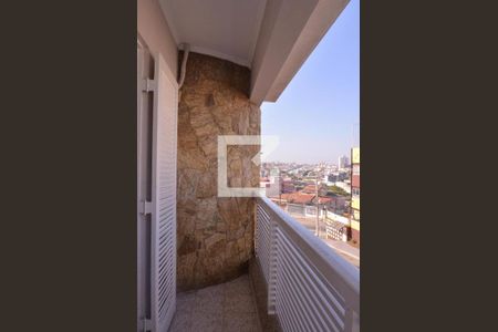 Casa à venda com 211m², 3 quartos e 4 vagasVaranda