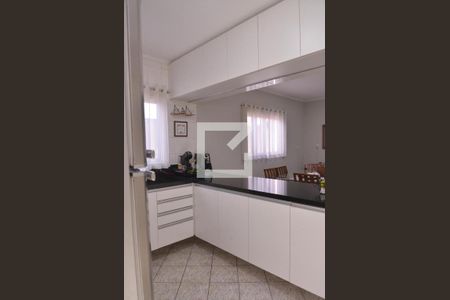Casa à venda com 211m², 3 quartos e 4 vagasCozinha
