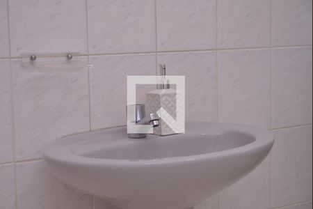 Casa à venda com 211m², 3 quartos e 4 vagasLavabo