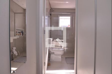 Casa à venda com 211m², 3 quartos e 4 vagasBanheiro do Quarto 1