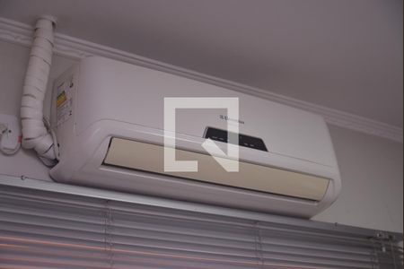 Casa à venda com 211m², 3 quartos e 4 vagasEscritório