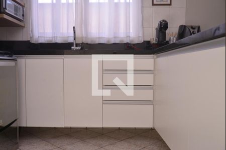 Casa à venda com 211m², 3 quartos e 4 vagasCozinha
