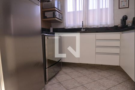 Casa à venda com 211m², 3 quartos e 4 vagasCozinha