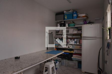 Casa à venda com 211m², 3 quartos e 4 vagasQuartinho