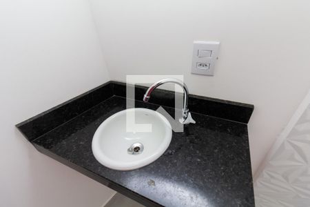 Apartamento para alugar com 39m², 2 quartos e sem vaga Apartamento para alugar com 39m², 2 quartos e sem vagaBanheiro
