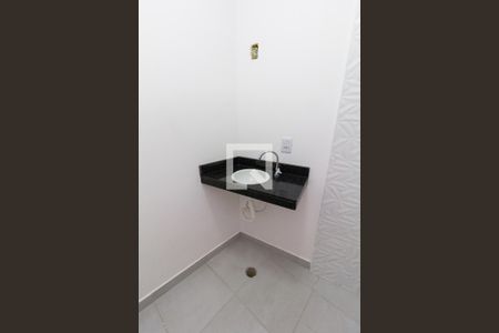 Apartamento para alugar com 39m², 2 quartos e sem vaga Apartamento para alugar com 39m², 2 quartos e sem vagaBanheiro