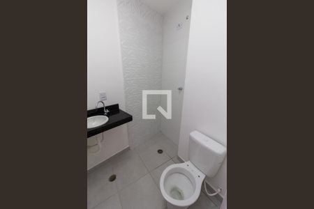 Apartamento para alugar com 39m², 2 quartos e sem vaga Apartamento para alugar com 39m², 2 quartos e sem vagaBanheiro