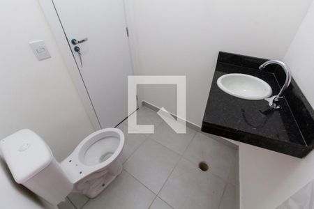 Apartamento para alugar com 39m², 2 quartos e sem vaga Apartamento para alugar com 39m², 2 quartos e sem vagaBanheiro