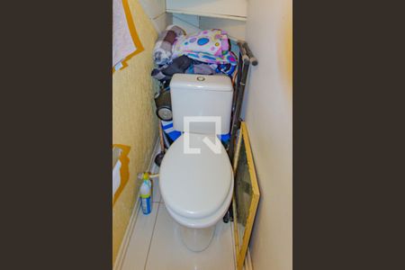 Casa de condomínio à venda com 98m², 4 quartos e 2 vagasLavabo de serviço