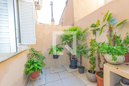 Casa de condomínio à venda com 98m², 4 quartos e 2 vagasVaranda