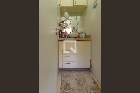 Casa de condomínio à venda com 98m², 4 quartos e 2 vagasBanheiro - torneira