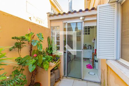 Casa de condomínio à venda com 98m², 4 quartos e 2 vagasVaranda