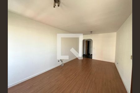 Apartamento à venda com 70m², 2 quartos e 1 vaga Apartamento à venda com 70m², 2 quartos e 1 vagaSala