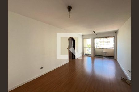 Apartamento à venda com 70m², 2 quartos e 1 vaga Apartamento à venda com 70m², 2 quartos e 1 vagaSala