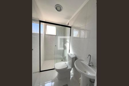 Apartamento à venda com 70m², 2 quartos e 1 vaga Apartamento à venda com 70m², 2 quartos e 1 vagaBanheiro