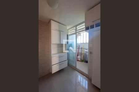 Apartamento para alugar com 58m², 2 quartos e 1 vaga Apartamento para alugar com 58m², 2 quartos e 1 vagaCozinha