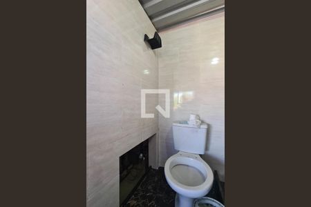 Casa para alugar com 300m², 2 quartos e 1 vagaBanheiro de Serviço