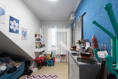 Casa para alugar com 300m², 2 quartos e 1 vagaQuarto