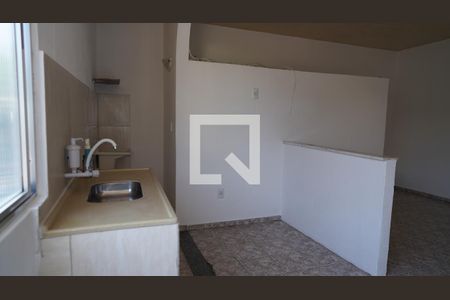 Cozinha de casa de condomínio para alugar com 1 quarto, 35m² em Jacarepaguá, Rio de Janeiro