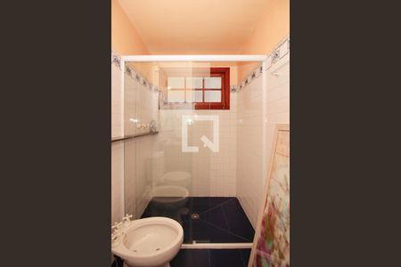 Casa à venda com 300m², 3 quartos e 3 vagas Casa à venda com 300m², 3 quartos e 3 vagasBanheiro da Suíte 2